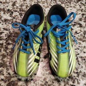 Moving sale, make offer cleats, shin guards & sock
